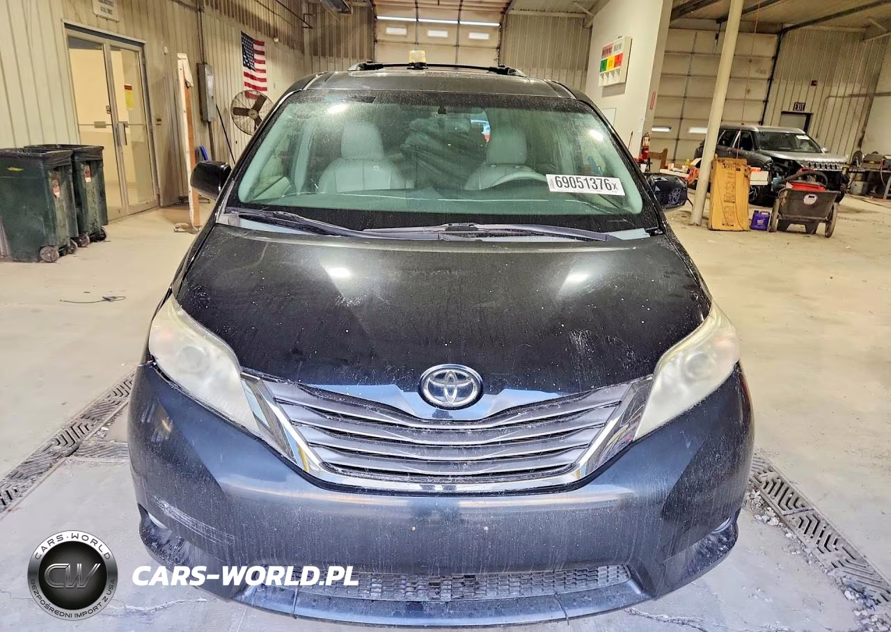 2012 Toyota Sienna Xle 8-Passenger VIN:5TDYK3DC4CS259773 - 5