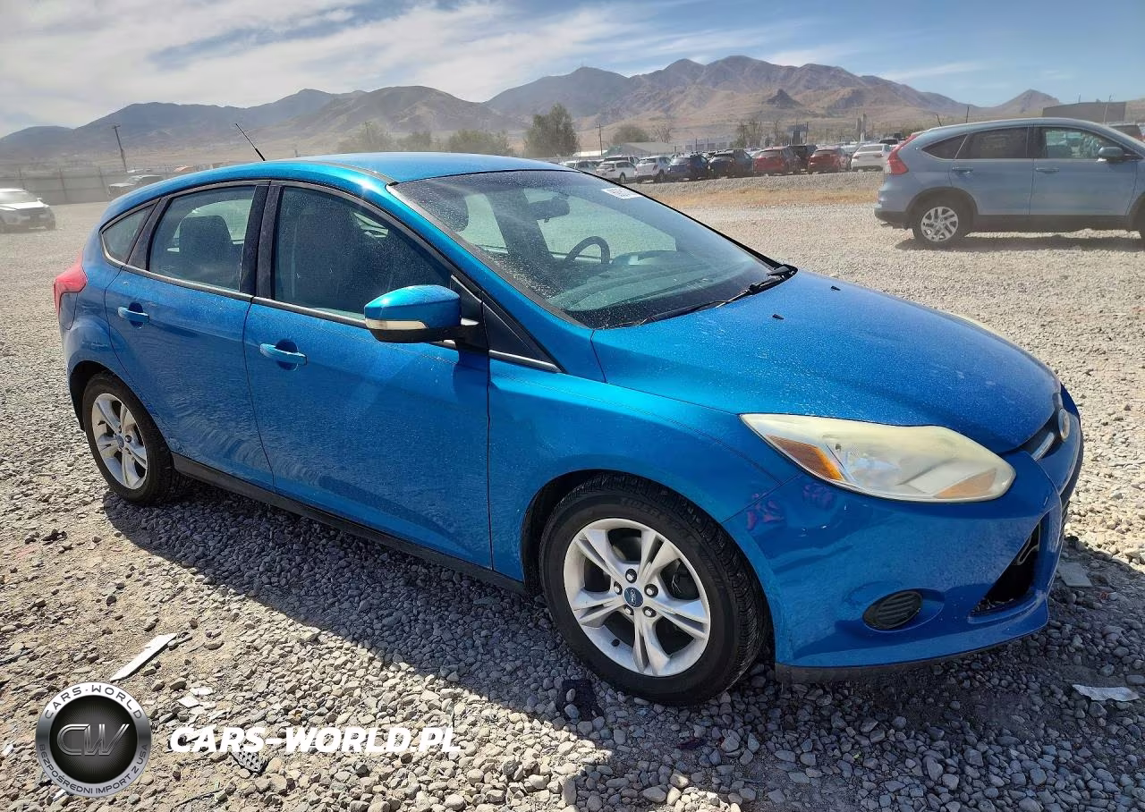 2013 Ford Focus Se VIN:1FADP3K27DL280104 - 4