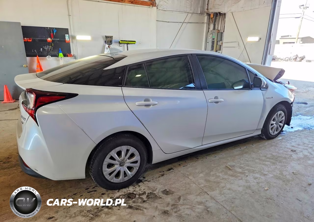 2021 Toyota Prius L Eco VIN:JTDKAMFU4M3146560 - 3