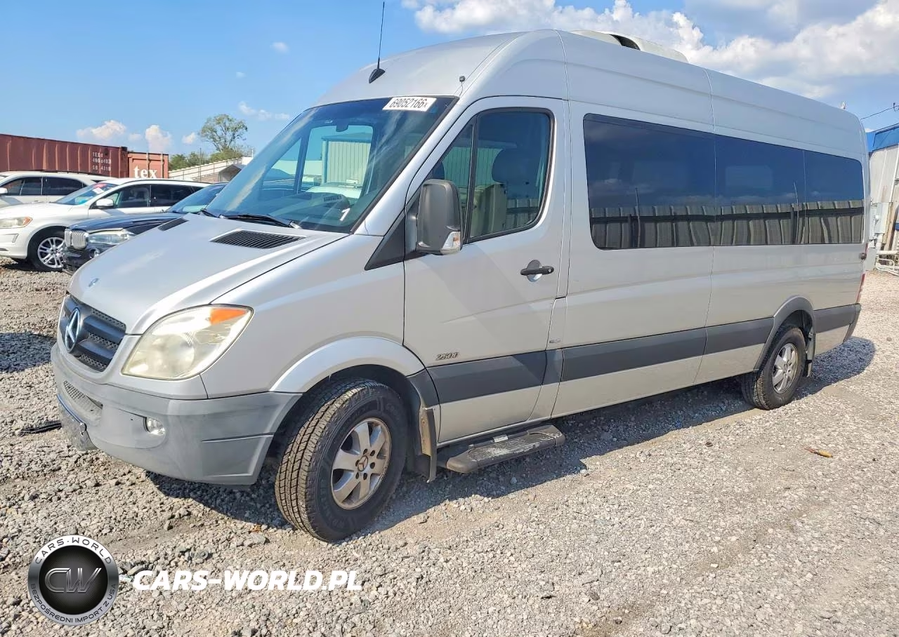 2011 Mercedes-Benz Sprinter 2500 VIN:WDZPE8CC8B5562710 - 1