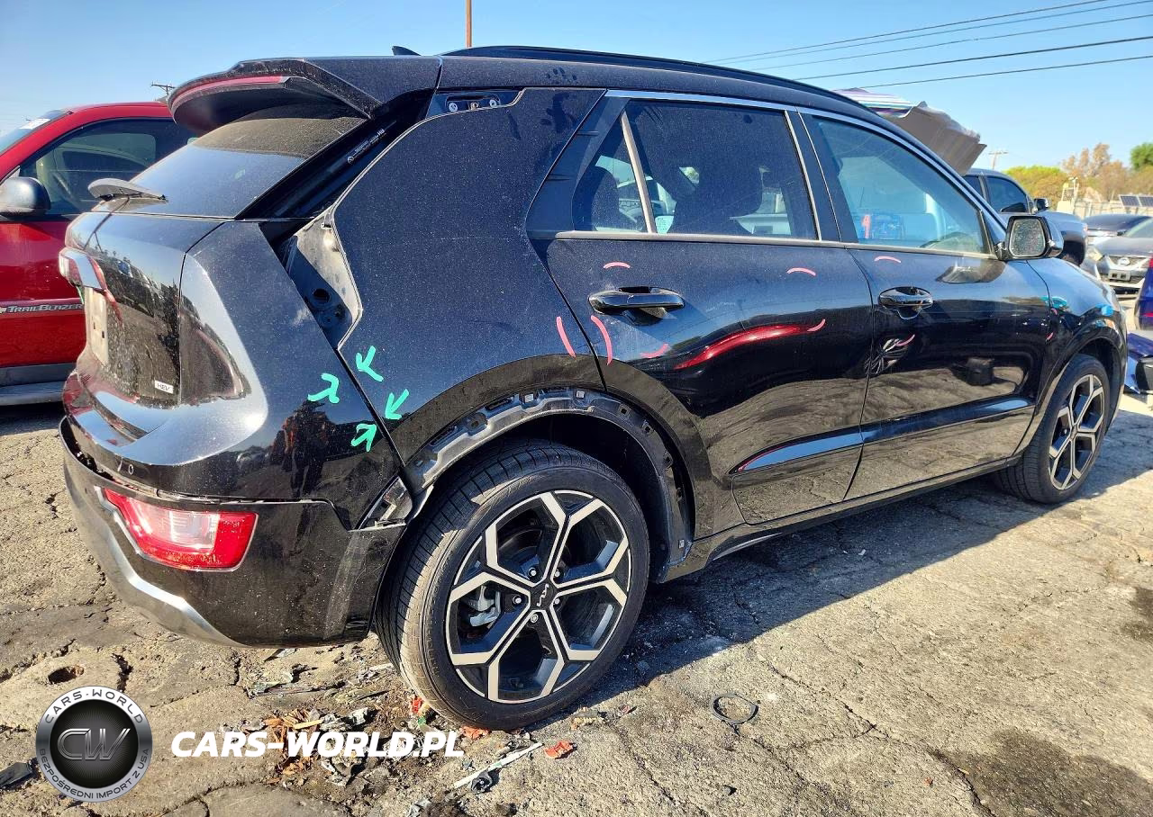 2023 Kia Niro Ex VIN:KNDCR3LE1P5099694 - 3