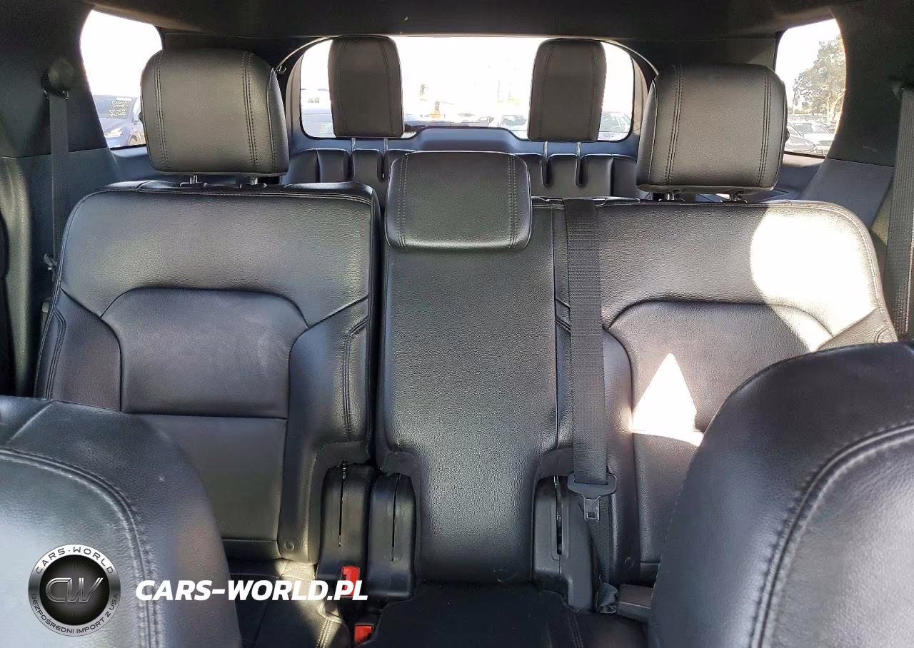 2018 Ford Explorer Xlt VIN:1FM5K7D87JGB32203 - 10