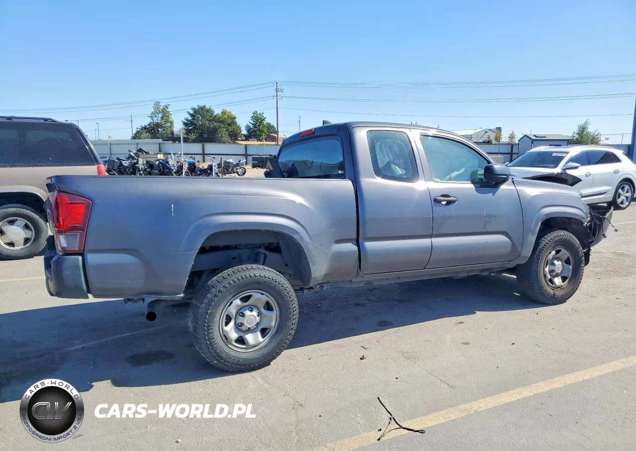 2018 Toyota Tacoma Sr VIN:5TFRX5GN4JX112665 - 3