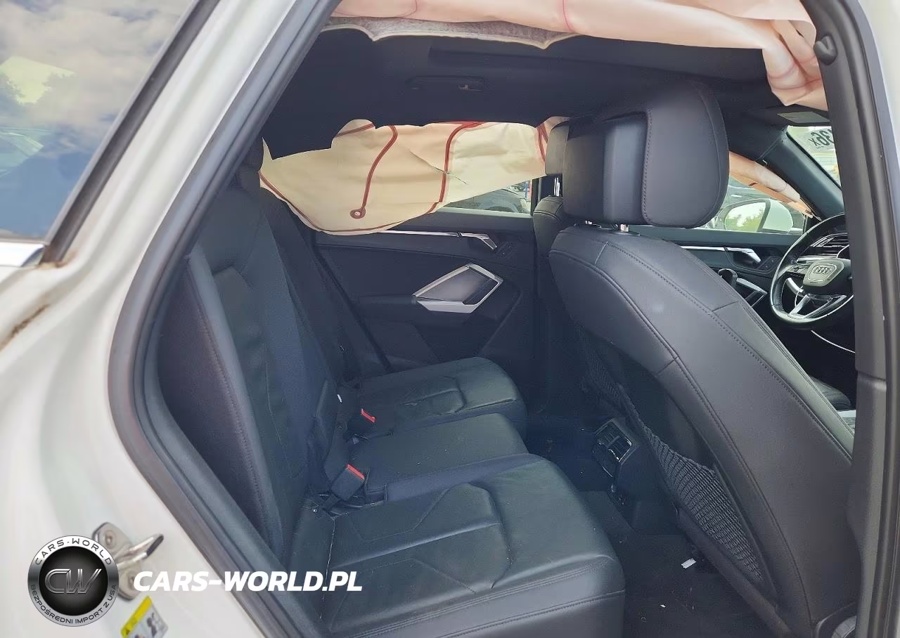 2019 Audi Q3 Premium VIN:WA1AECF37K1079425 - 10