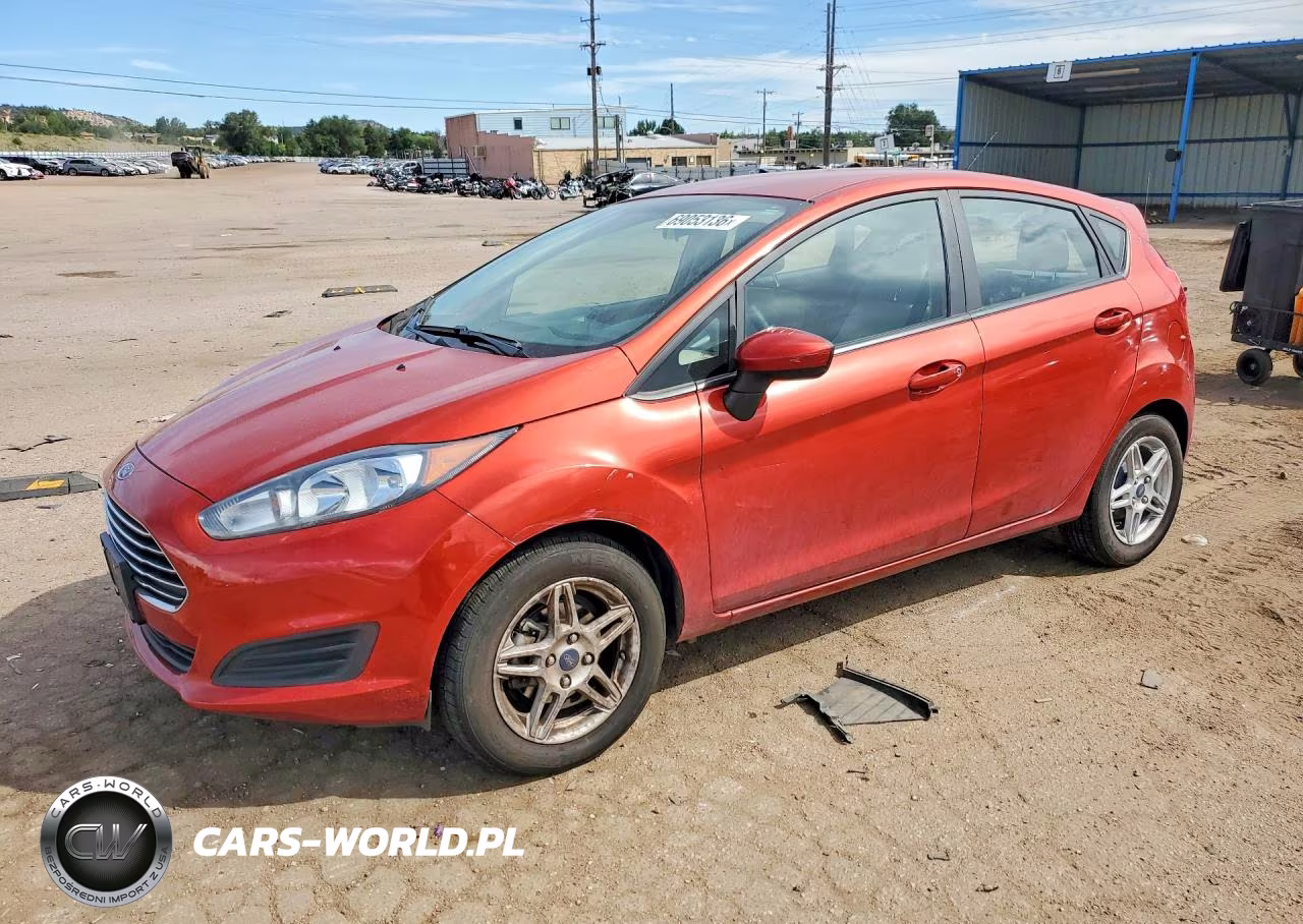 2018 Ford Fiesta Se VIN:3FADP4EJ3JM107313 - 1
