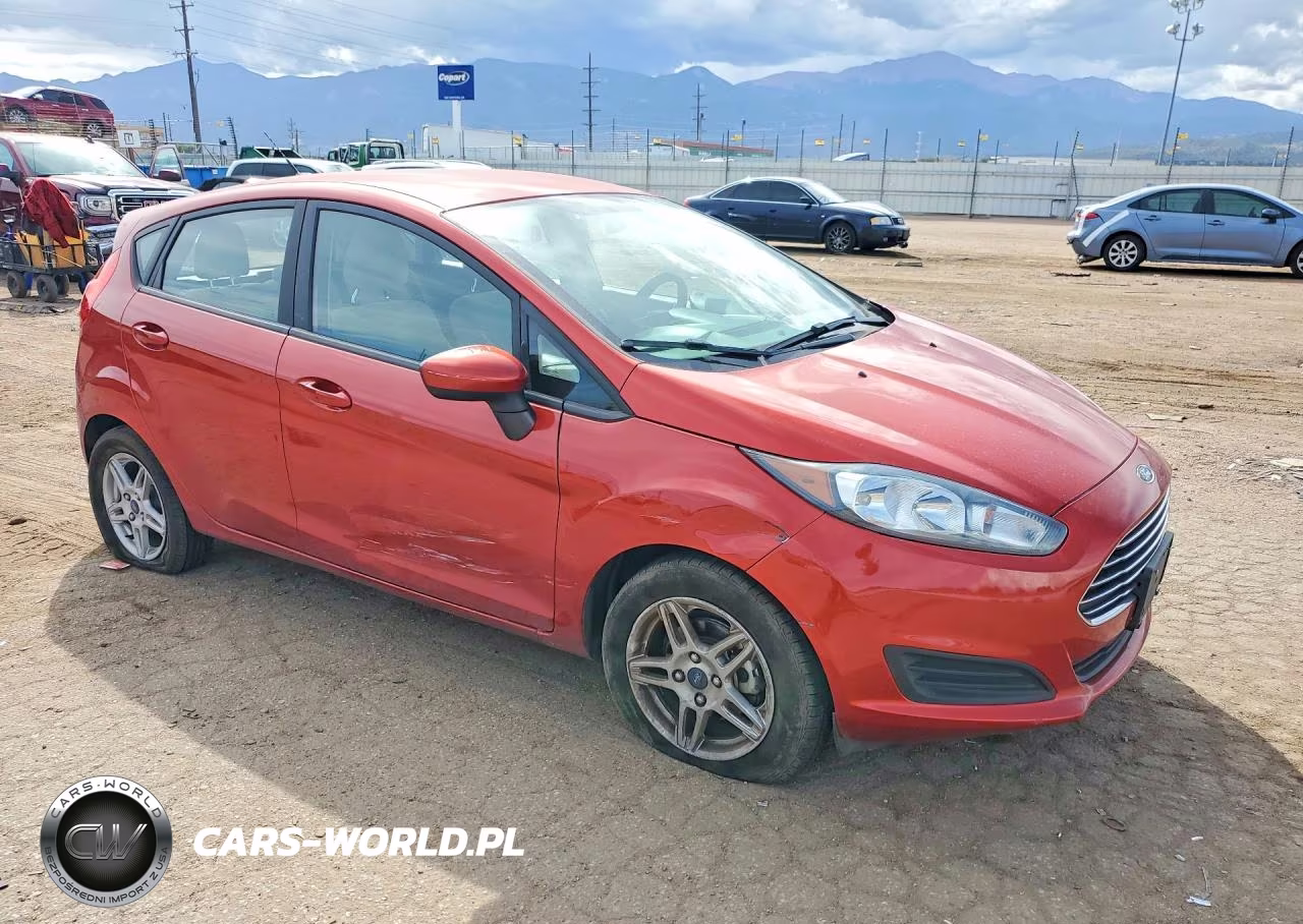 2018 Ford Fiesta Se VIN:3FADP4EJ3JM107313 - 4