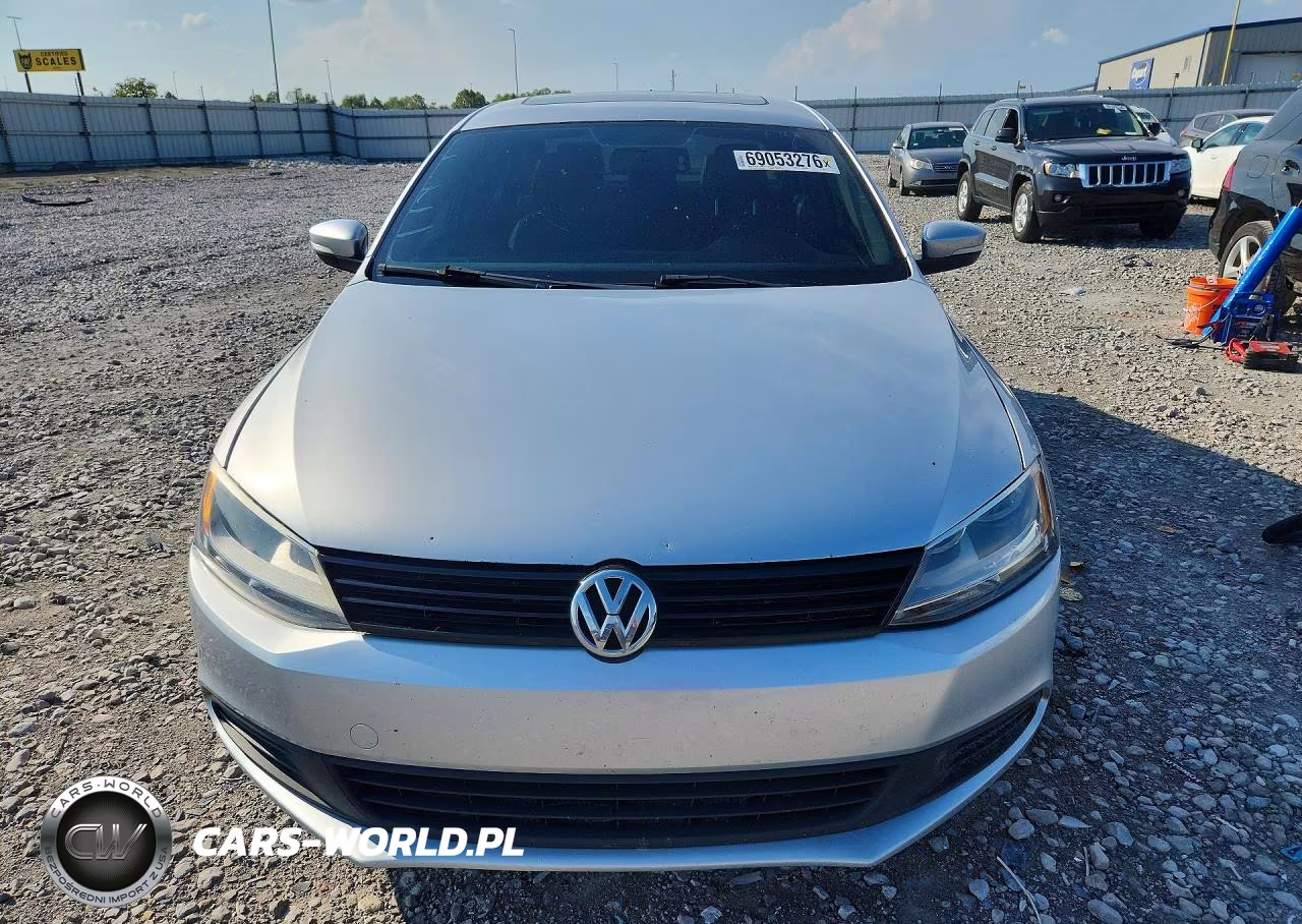 2011 Volkswagen Jetta Tdi VIN:3VWLL7AJXBM082885 - 5