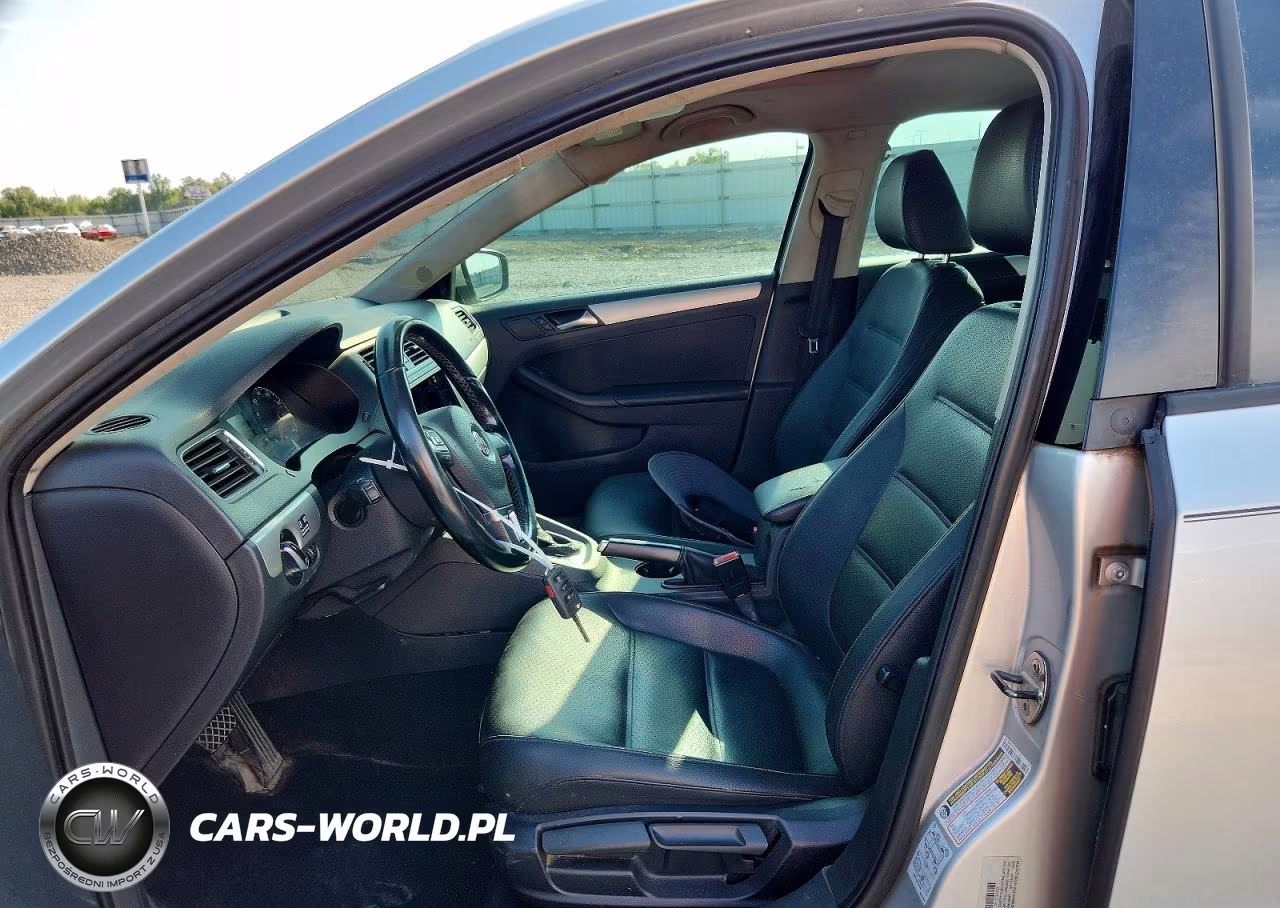 2011 Volkswagen Jetta Tdi VIN:3VWLL7AJXBM082885 - 7