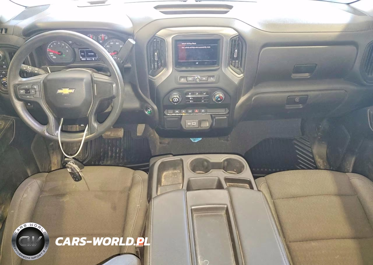 2024 Chevrolet Silverado K1500 Custom VIN:3GCPDBEK9RG325800 - 8