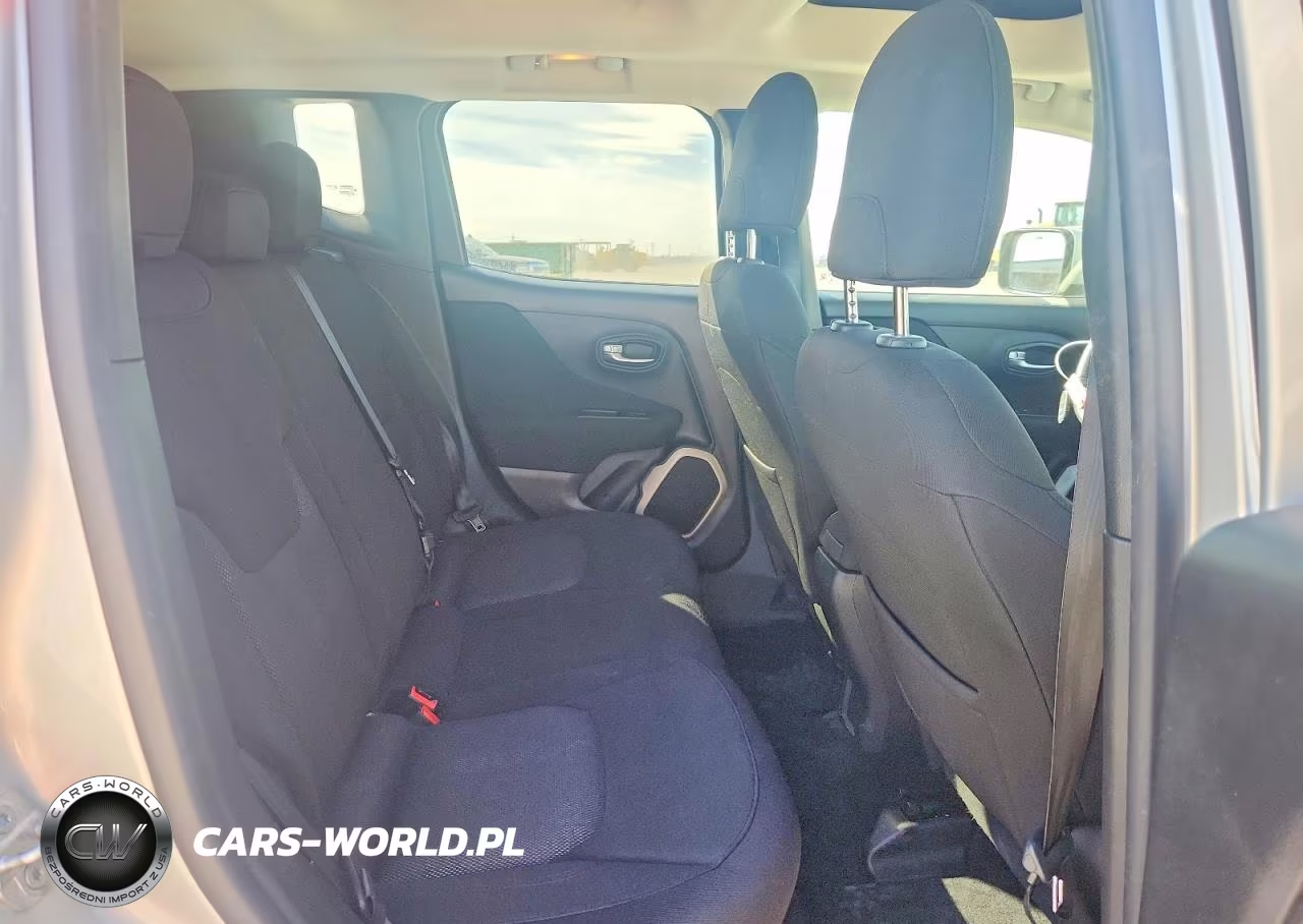 2015 Jeep Renegade Latitude VIN:ZACCJBBT4FPC39552 - 11