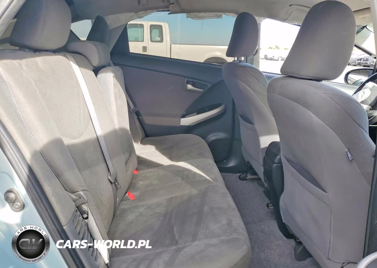2012 Toyota Prius Plug-In Hybrid Base VIN:JTDKN3DP3C3029160 - 10