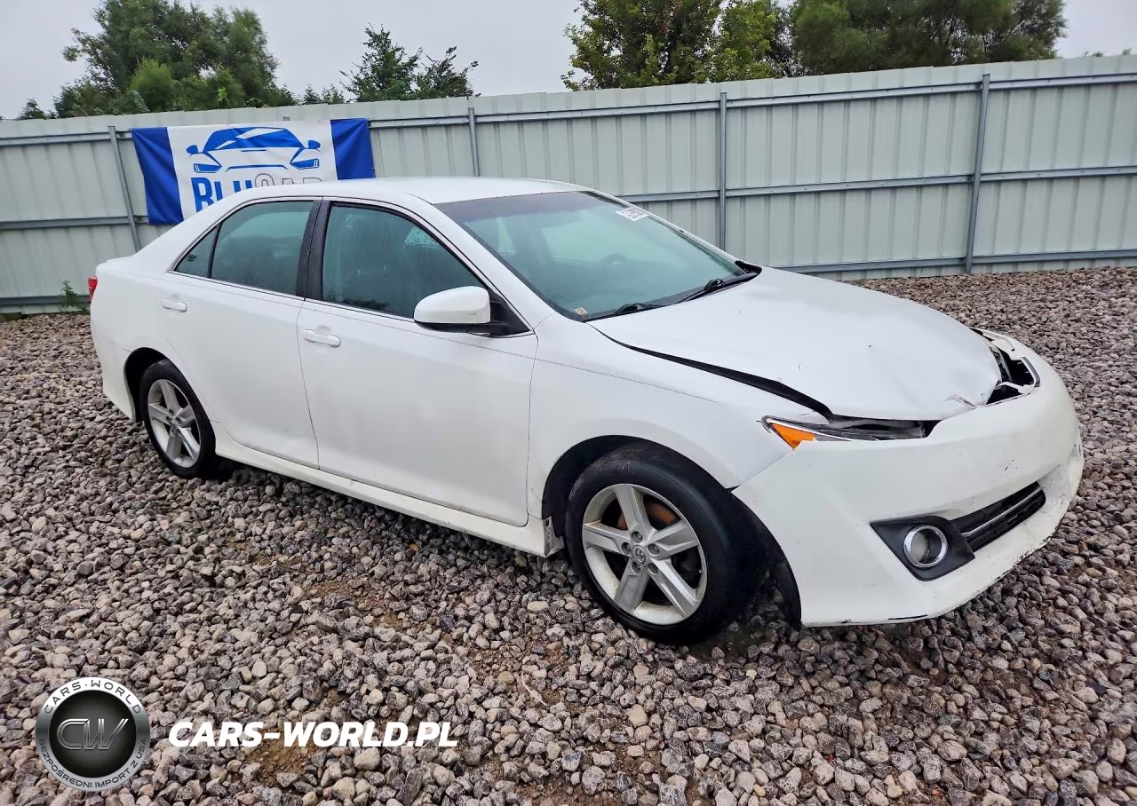 2014 Toyota Camry Se VIN:4T1BF1FK9EU330334 - 4