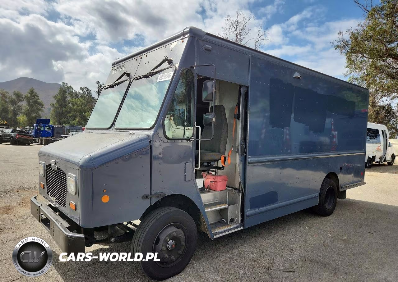 2020 Freightliner Mt45G Chassis Delivery Truck