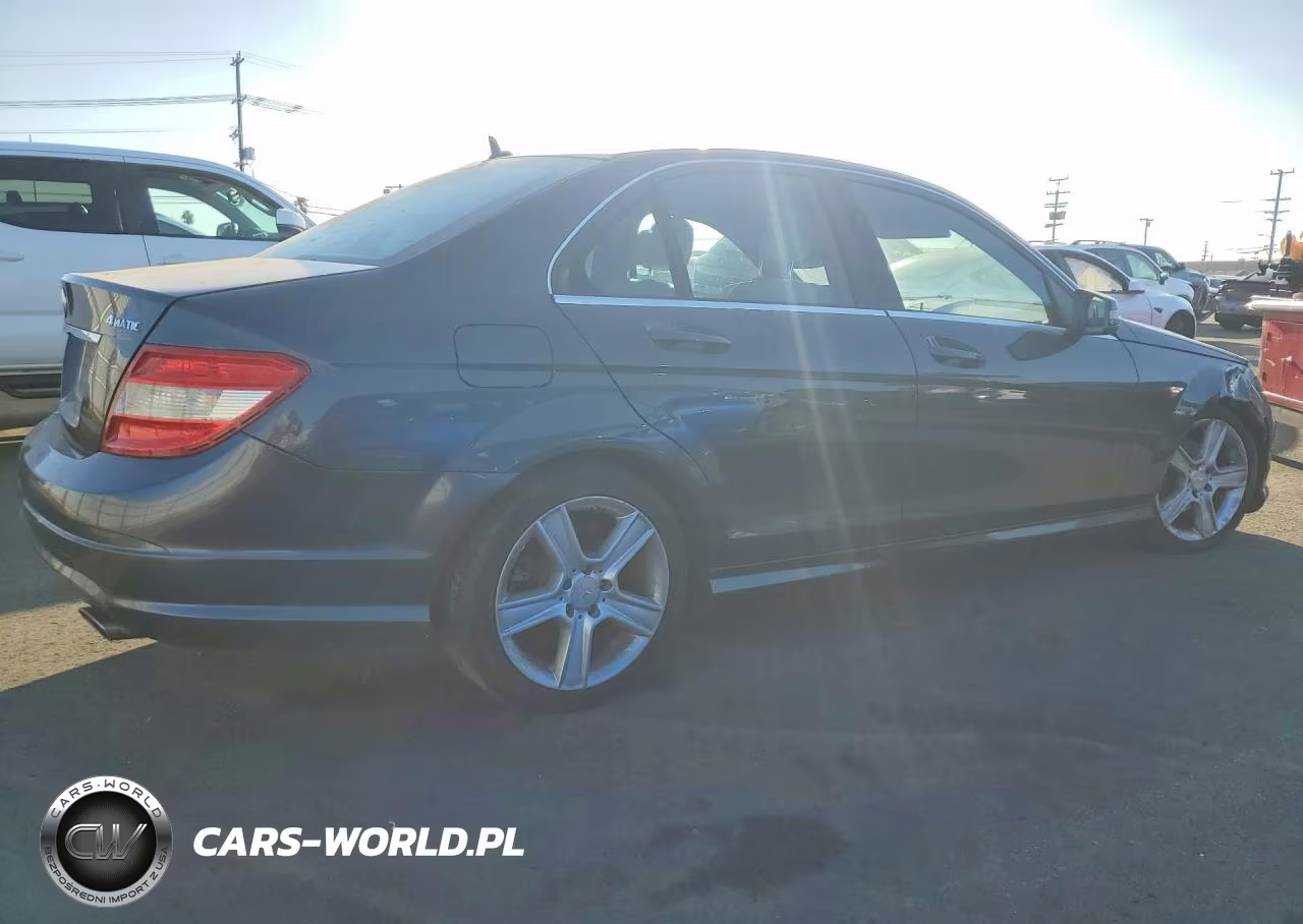 2011 Mercedes-Benz C 300 4Matic VIN:WDDGF8BB7BR148435 - 3