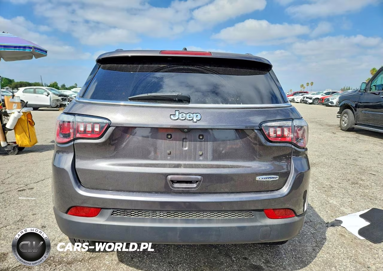 2019 Jeep Compass Latitude VIN:3C4NJCBB4KT750445 - 6