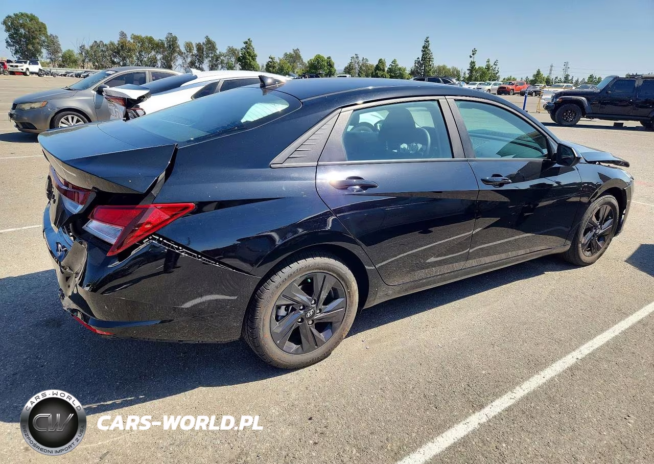 2021 Hyundai Elantra Sel VIN:KMHLM4AG0MU209365 - 3
