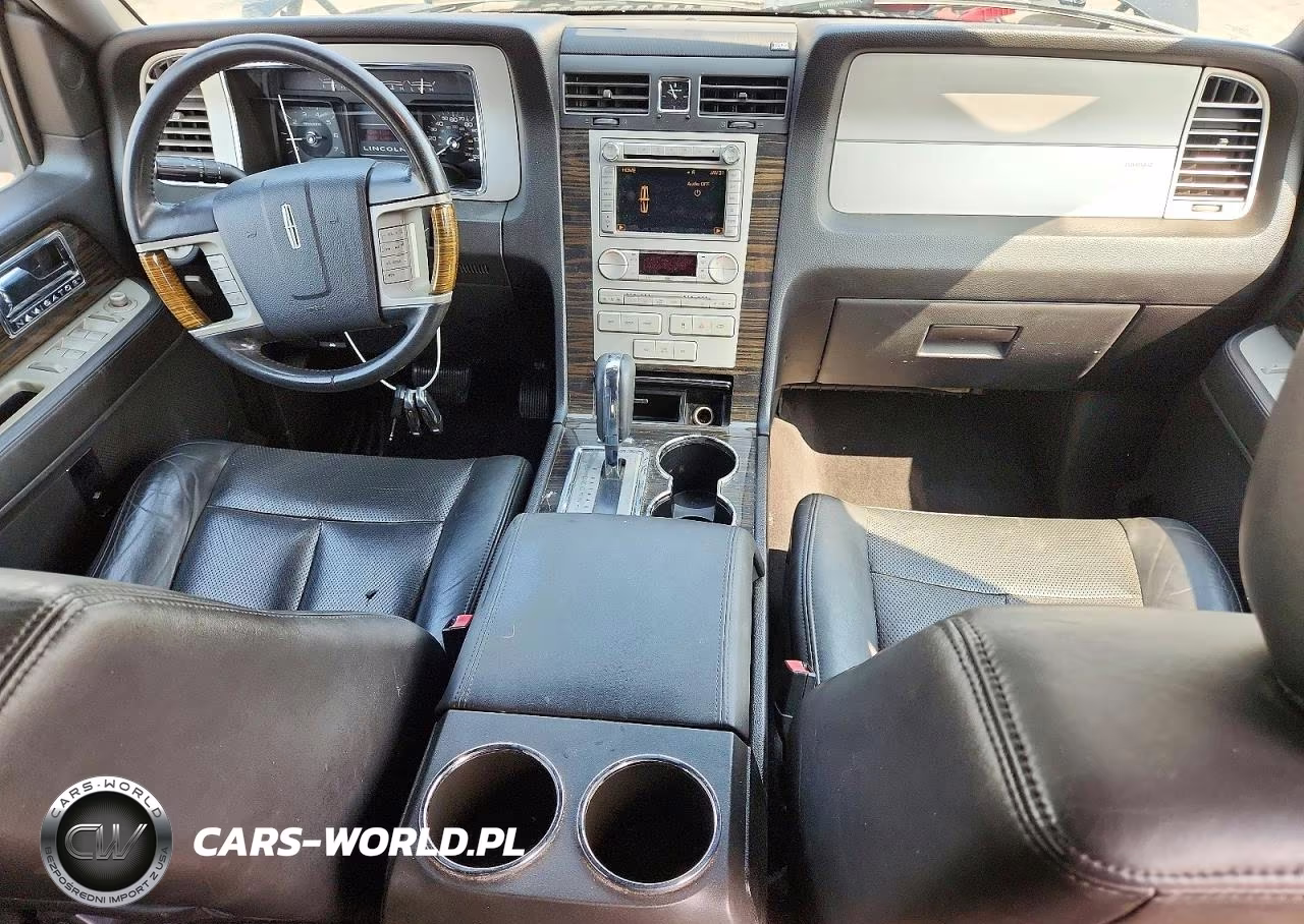 2010 Lincoln Navigator L VIN:5LMJJ3J55AEJ08074 - 8