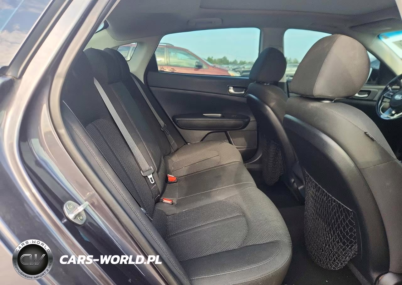 2019 Kia Optima Lx VIN:5XXGT4L35KG325344 - 10