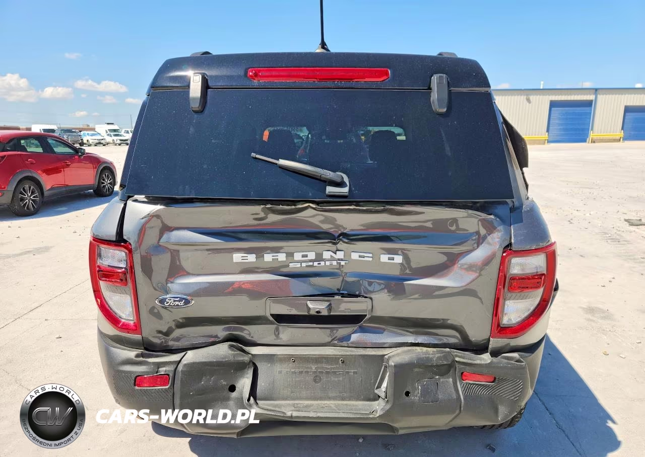 2025 Ford Bronco Sport Outer Banks VIN:3FMCR9CN3SRE15696 - 6