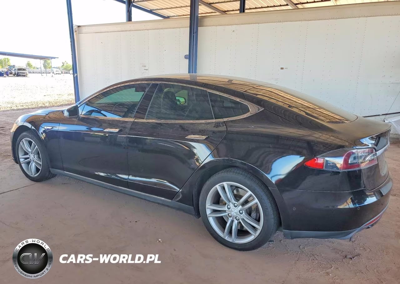 2015 Tesla Model S 85 VIN:5YJSA1H17FF085373 - 2