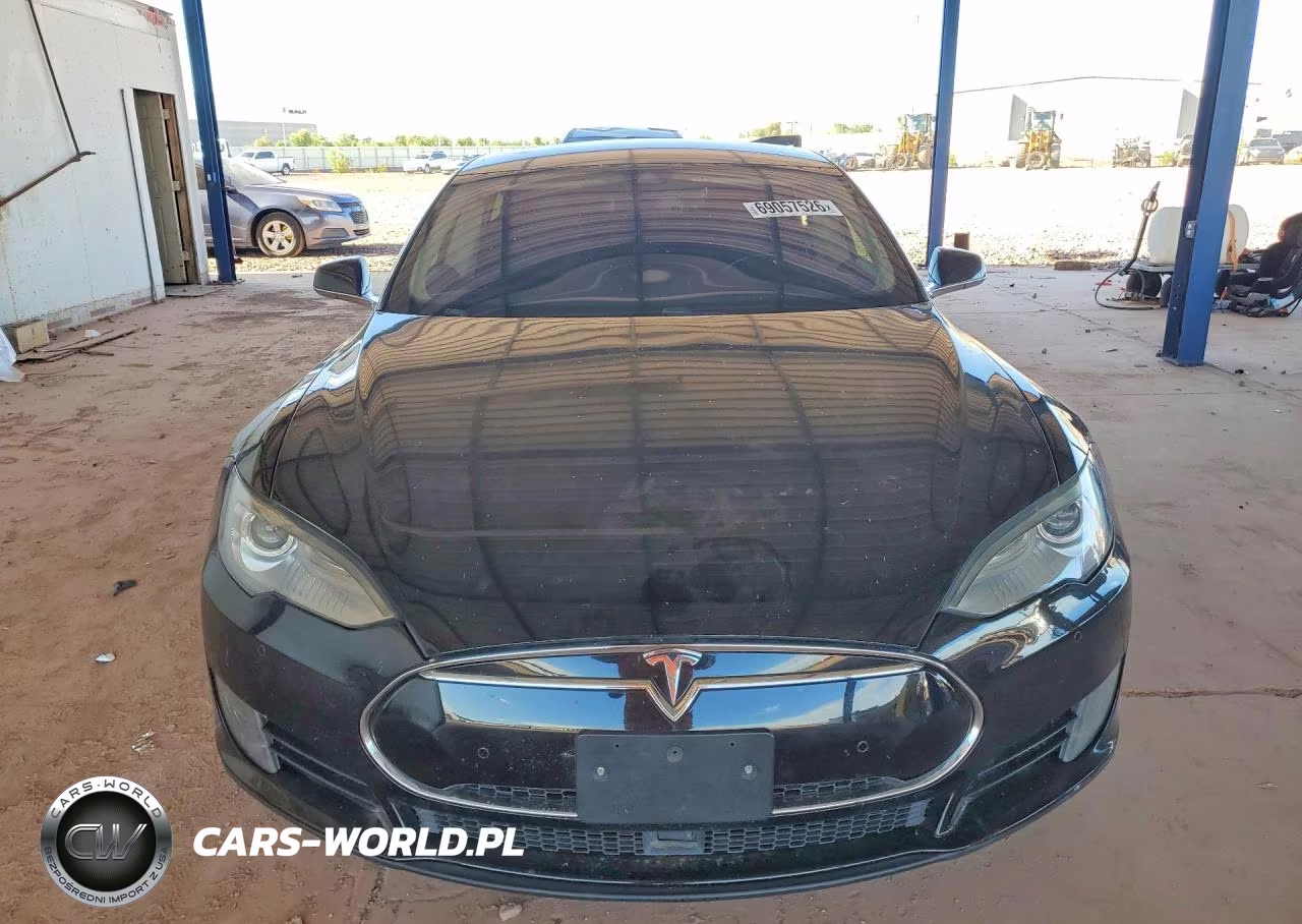2015 Tesla Model S 85 VIN:5YJSA1H17FF085373 - 5