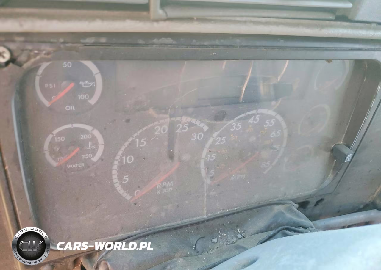 2010 Freightliner Conventional Columbia VIN:1FUJA6DR5ADAN3649 - 9