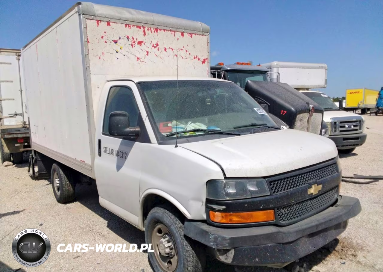 2018 Chevrolet Express G3500 VIN:1GB0GRFP5J1304025 - 4