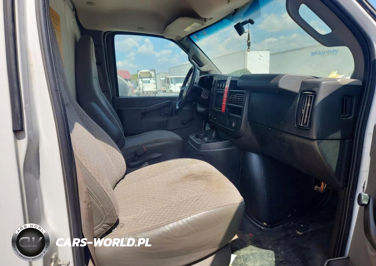 2018 Chevrolet Express G3500 VIN:1GB0GRFP5J1304025 - 7