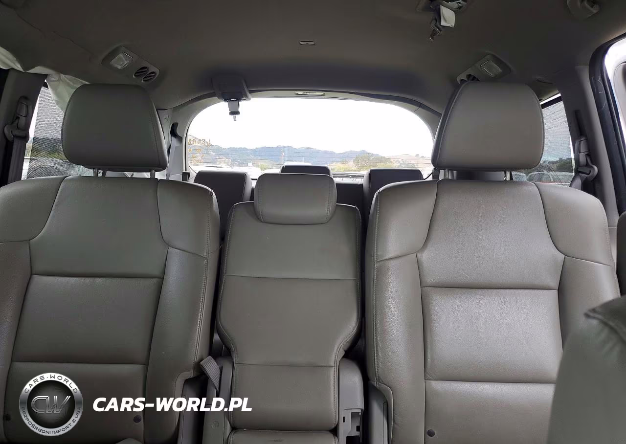 2016 Honda Odyssey Touring VIN:5FNRL5H97GB088751 - 10