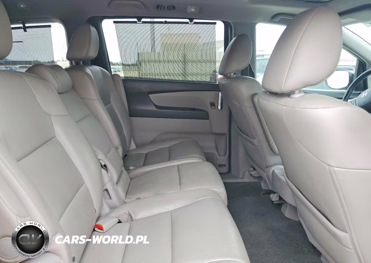 2016 Honda Odyssey Touring VIN:5FNRL5H97GB088751 - 11
