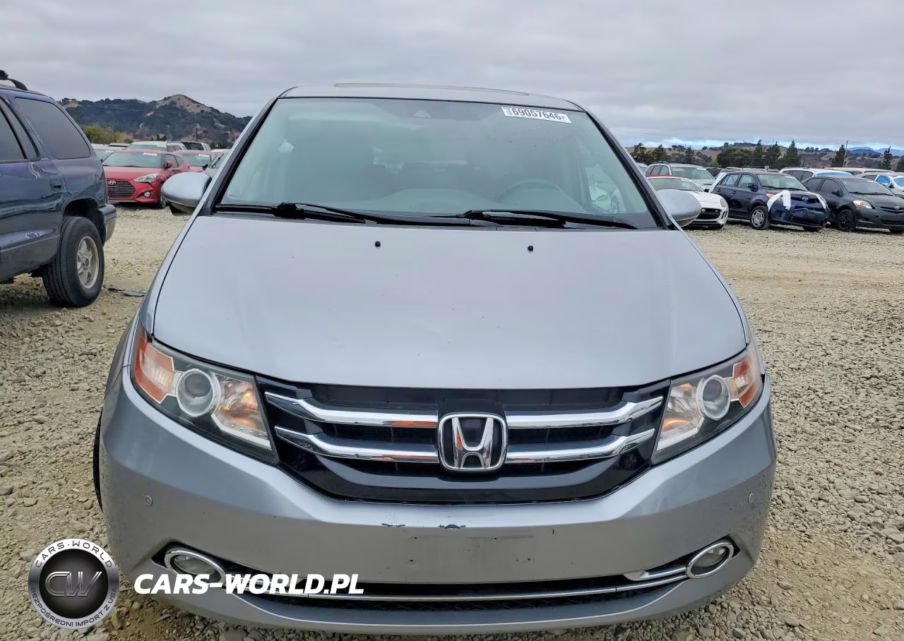 2016 Honda Odyssey Touring VIN:5FNRL5H97GB088751 - 5