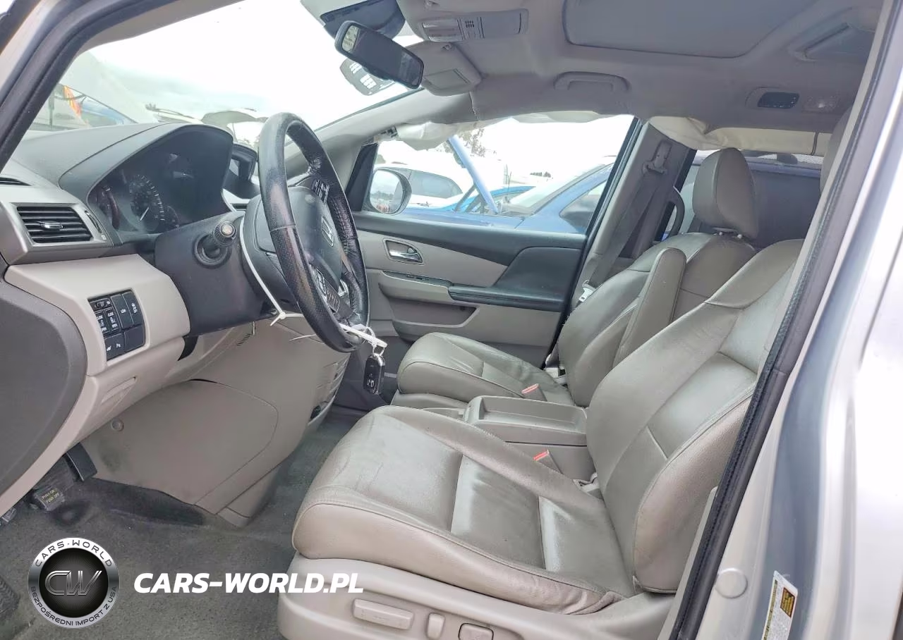 2016 Honda Odyssey Touring VIN:5FNRL5H97GB088751 - 7