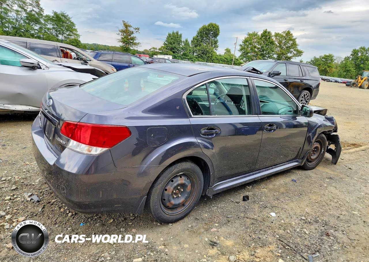 2011 Subaru Legacy 2.5I VIN:4S3BMCA6XB3232110 - 3