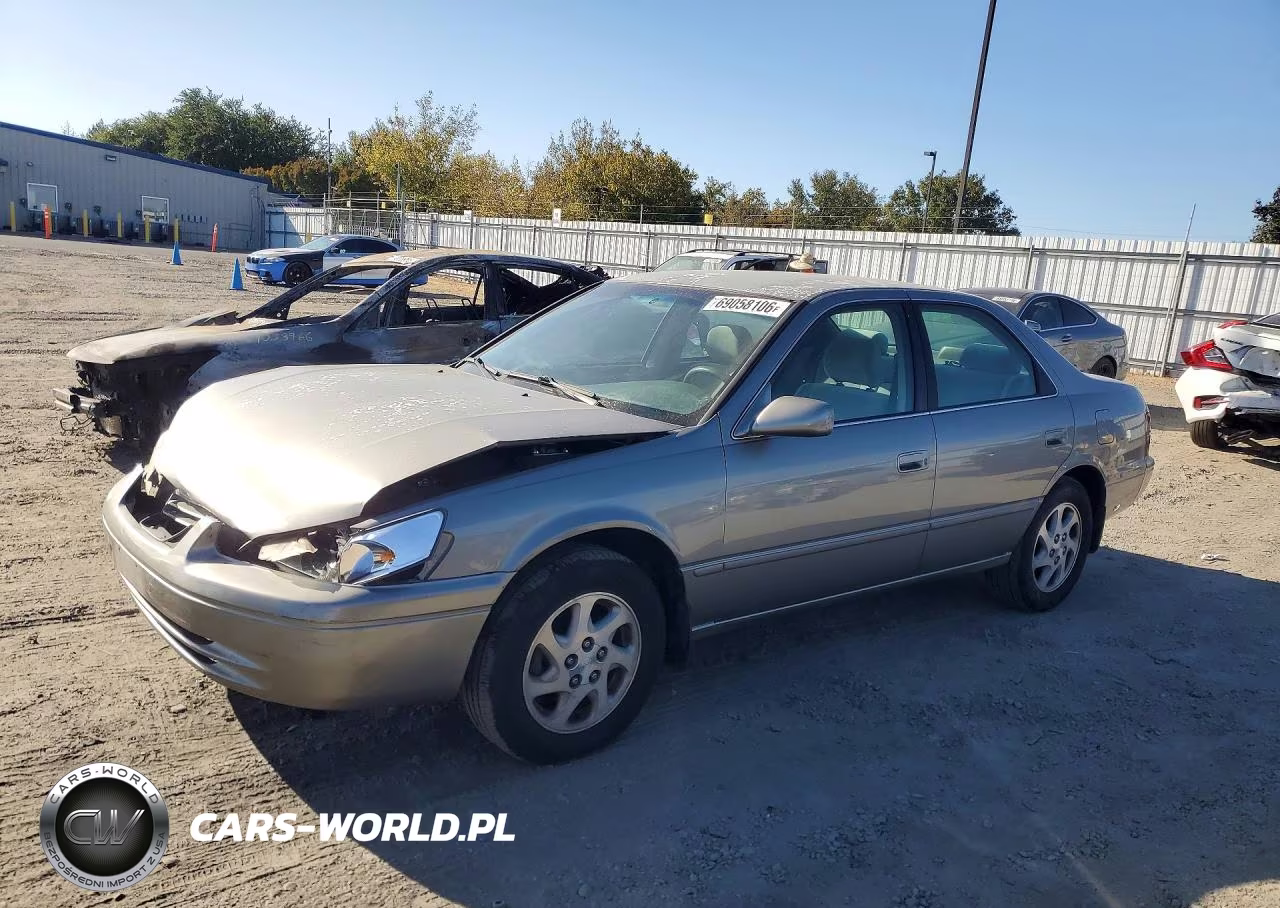 1999 Toyota Camry Le V6