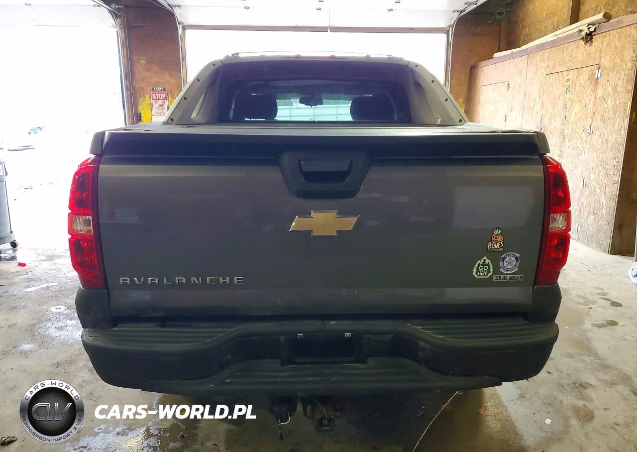 2011 Chevrolet Avalanche Ls VIN:3GNTKEE31BG107085 - 6