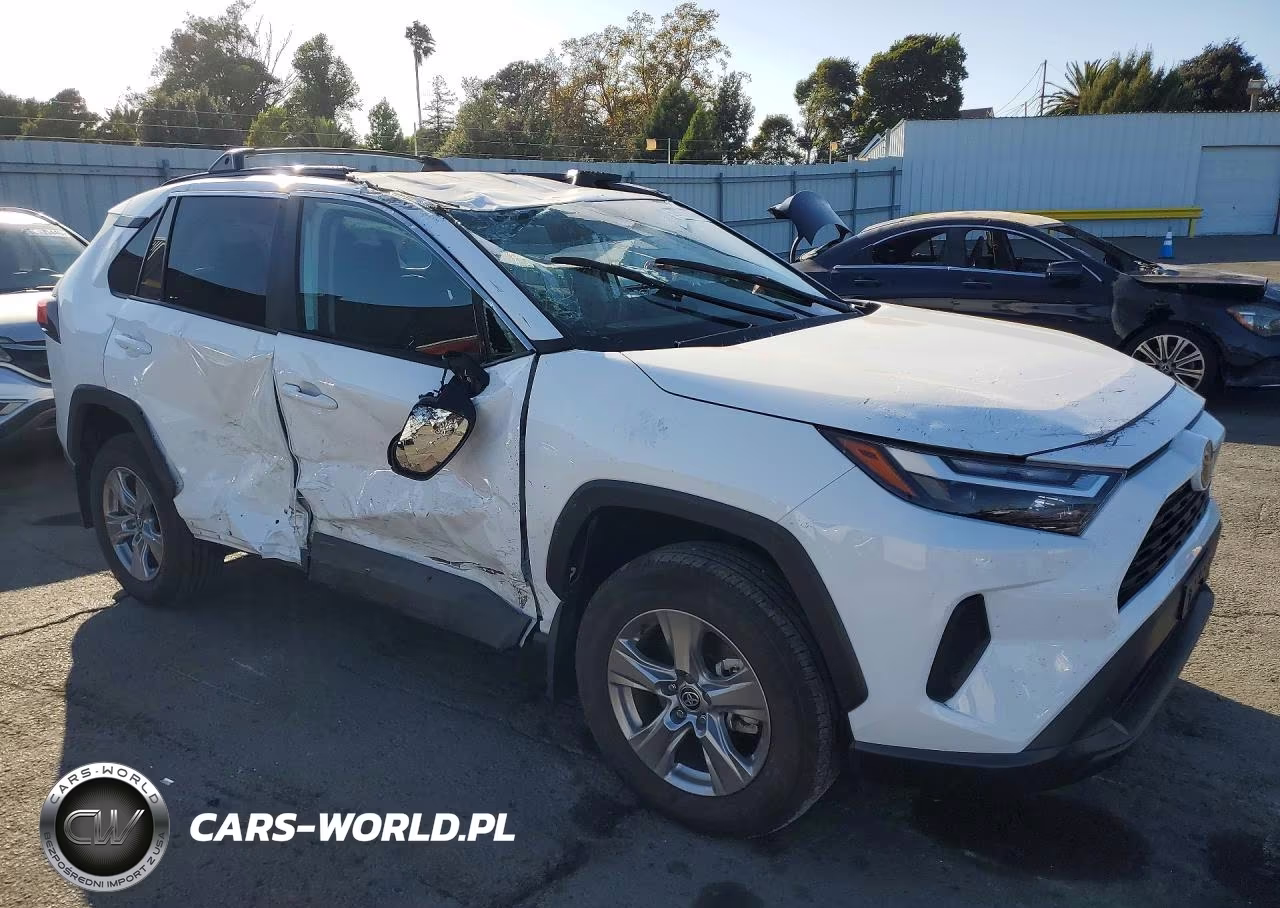 2025 Toyota Rav4 Xle VIN:2T3P1RFV8SW605689 - 4