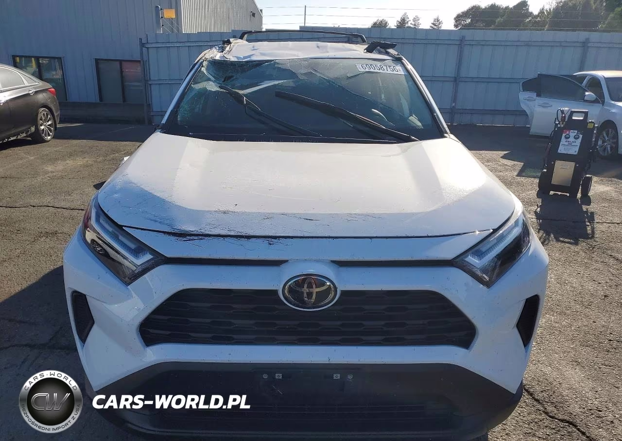 2025 Toyota Rav4 Xle VIN:2T3P1RFV8SW605689 - 5