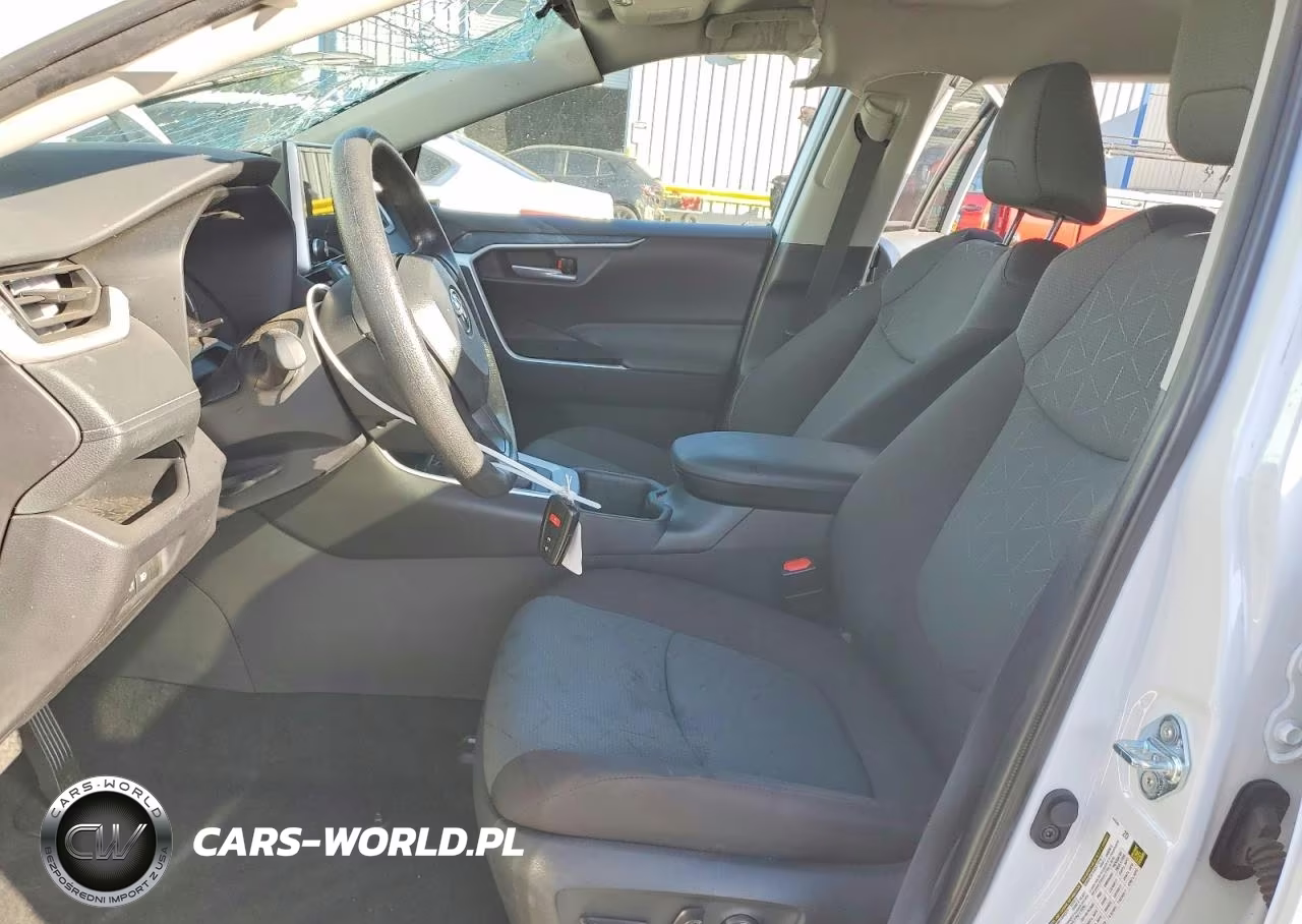 2025 Toyota Rav4 Xle VIN:2T3P1RFV8SW605689 - 7