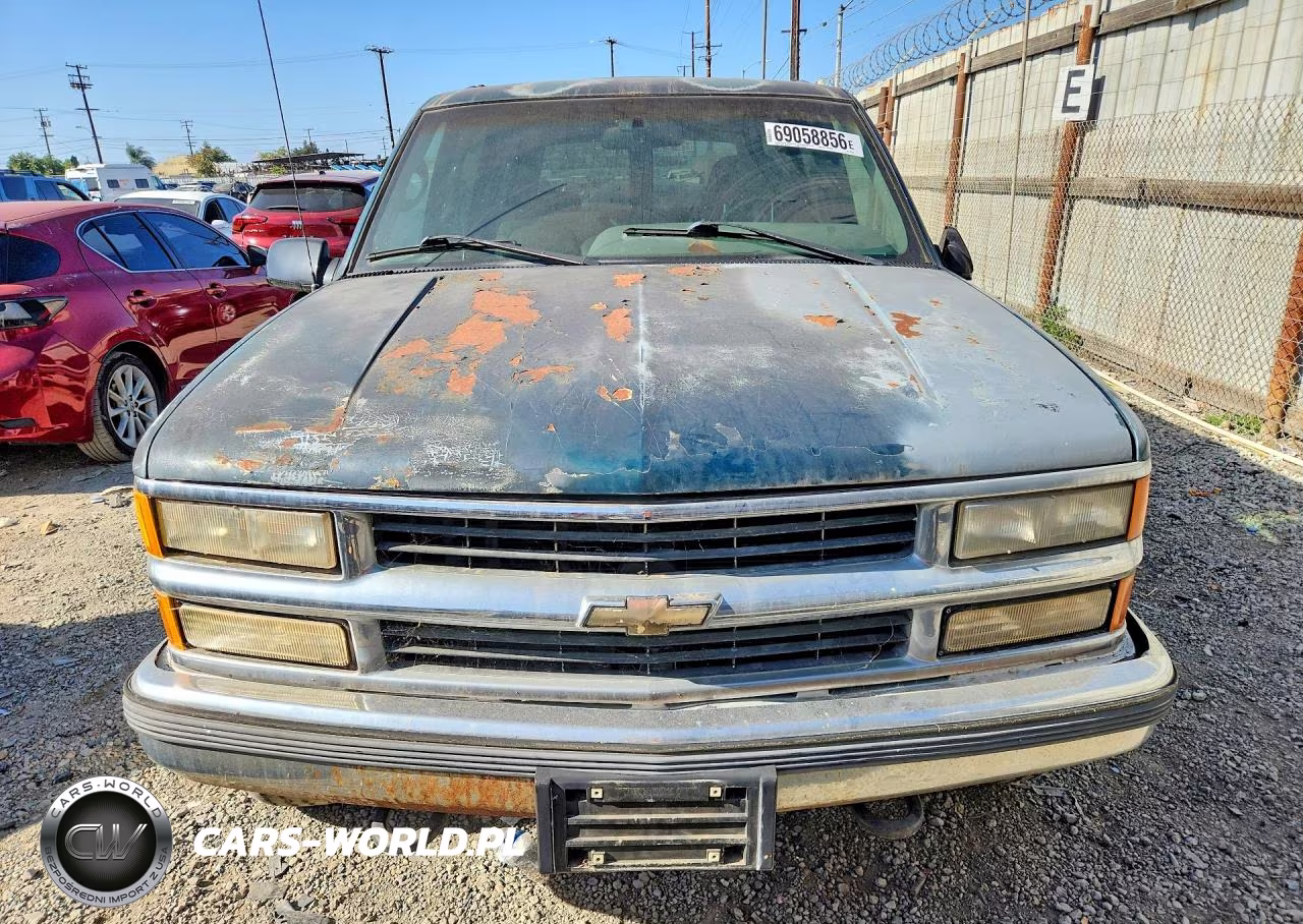 1996 Chevrolet Tahoe K1500 VIN:1GNEK13R3TJ397340 - 5