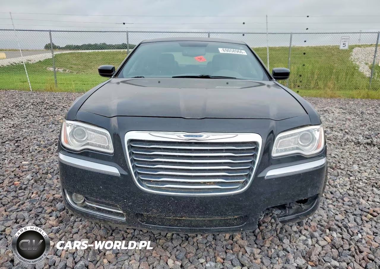 2013 Chrysler 300 VIN:2C3CCARG5DH533459 - 5