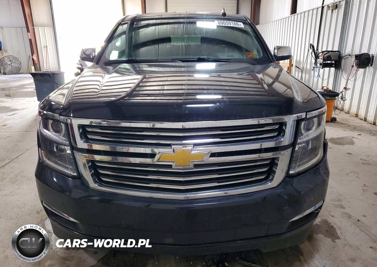 2017 Chevrolet Suburban K1500 Premier VIN:1GNSKJKC2HR291907 - 5