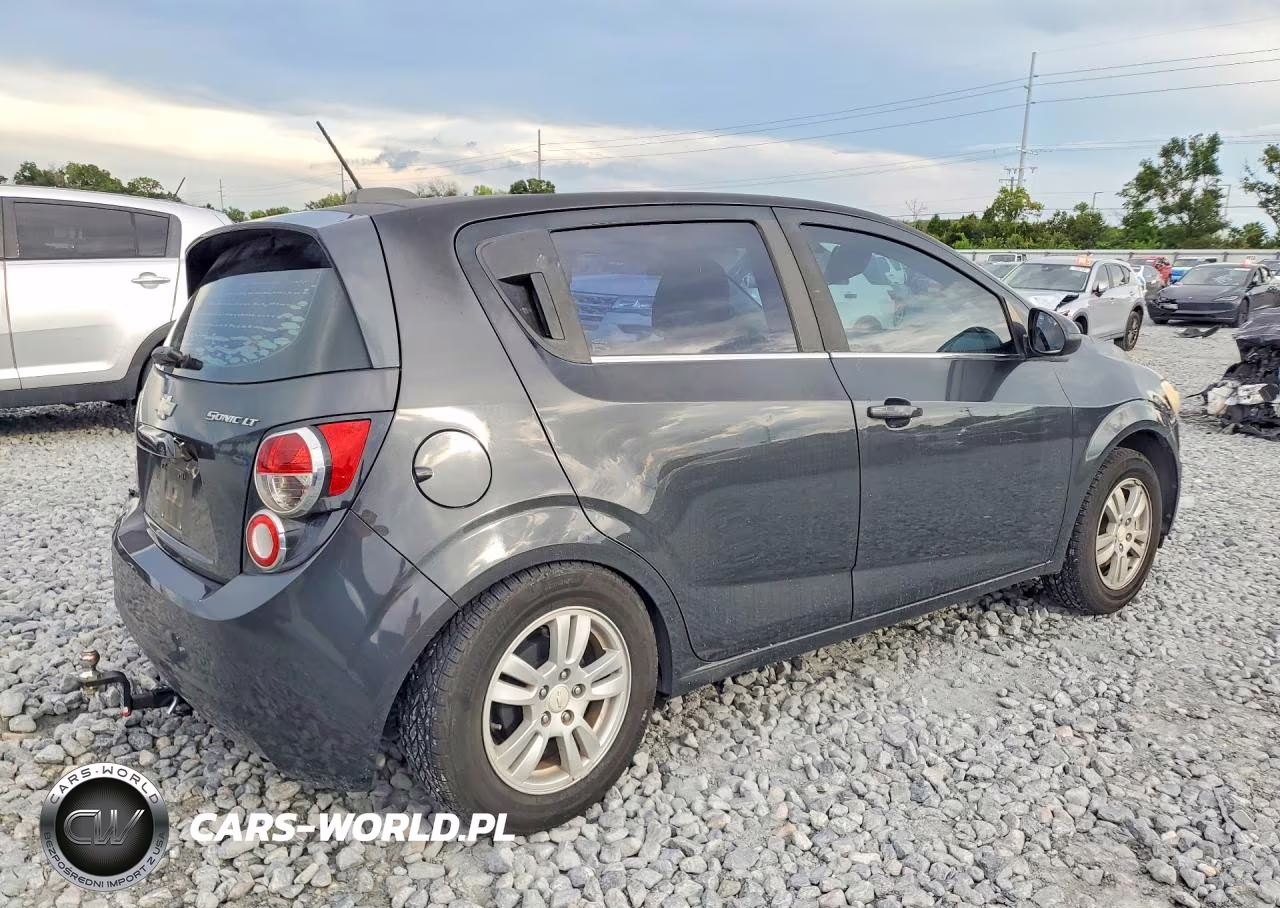 2015 Chevrolet Sonic Lt VIN:1G1JC6SHXF4148300 - 3