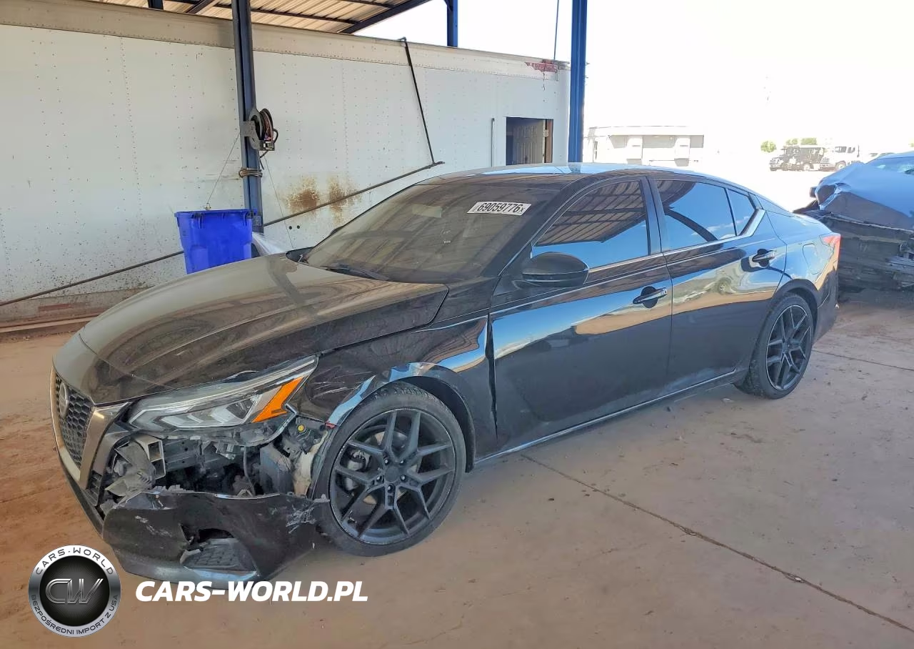 2021 Nissan Altima Sr