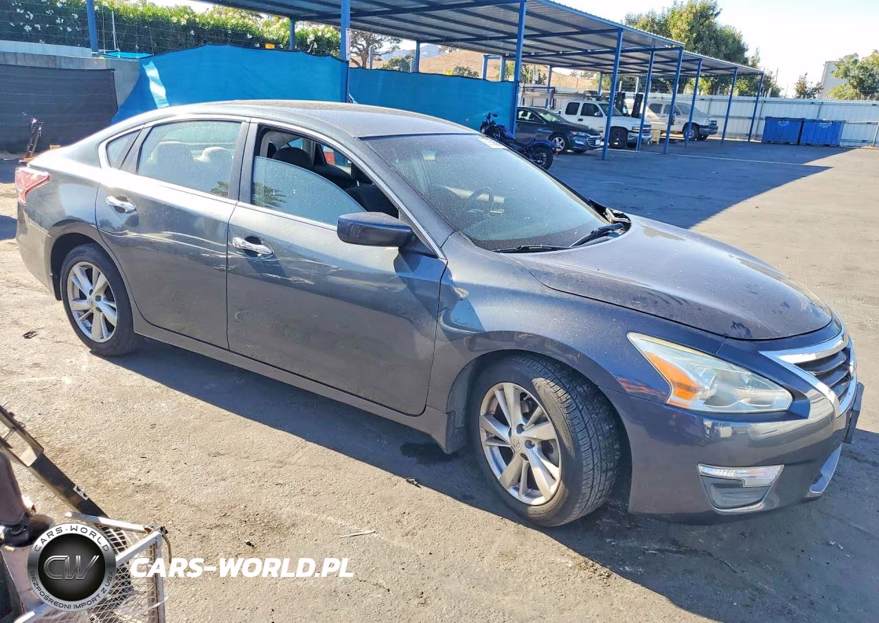 2013 Nissan Altima 2.5 VIN:1N4AL3AP8DN483583 - 4