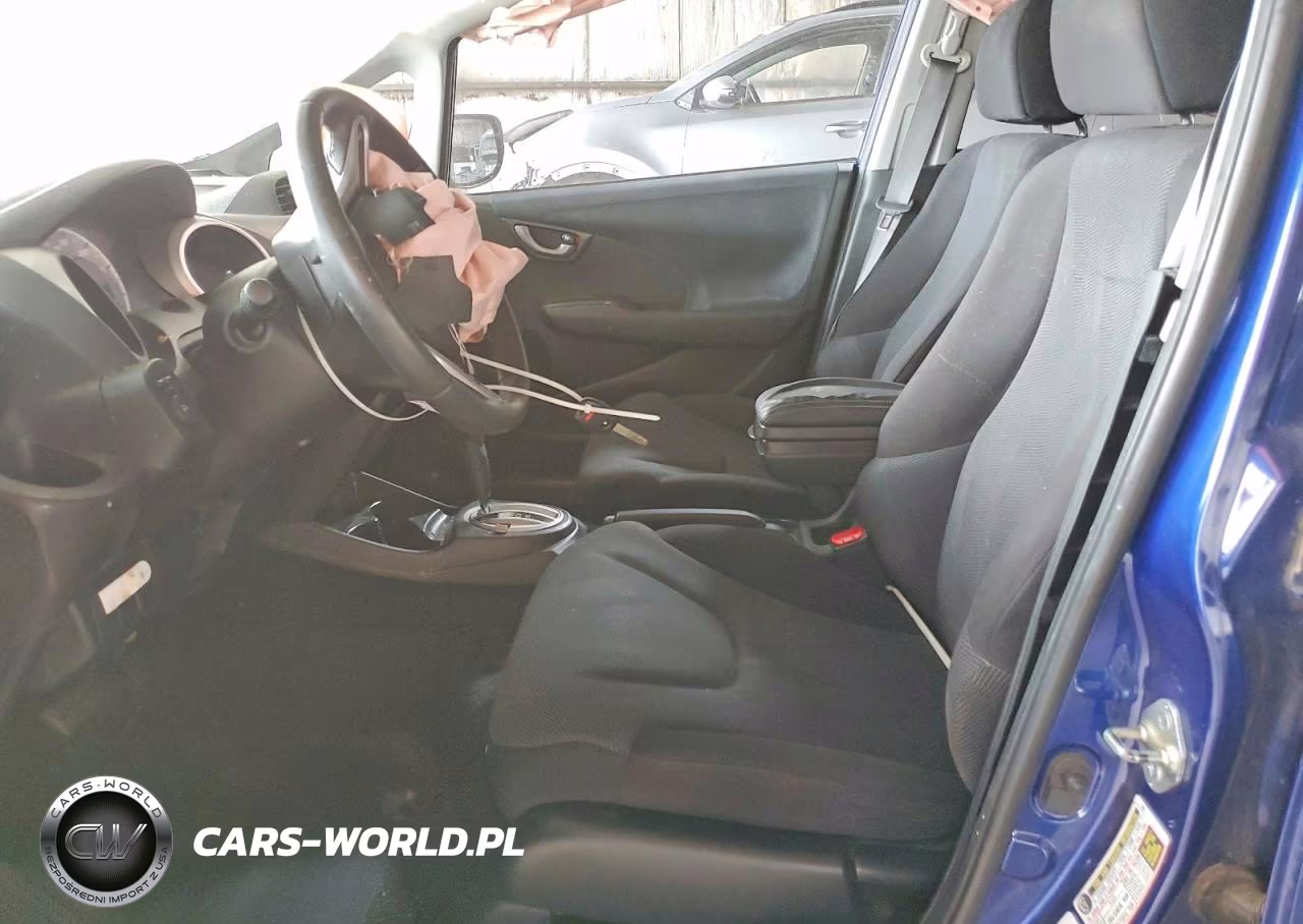 2010 Honda Fit Sport VIN:JHMGE8H42AS028232 - 7