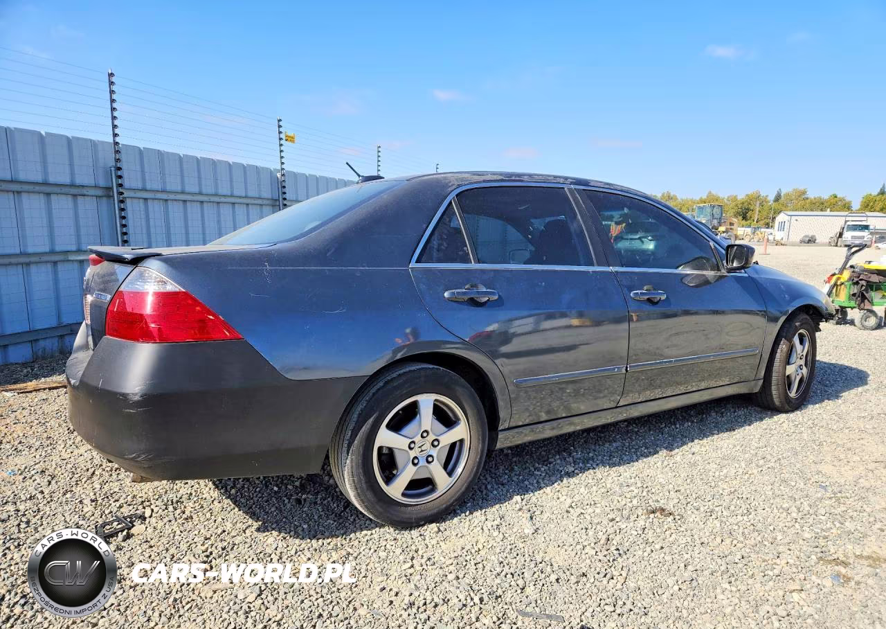 2007 Honda Accord Hybrid VIN:JHMCN36467C001817 - 3