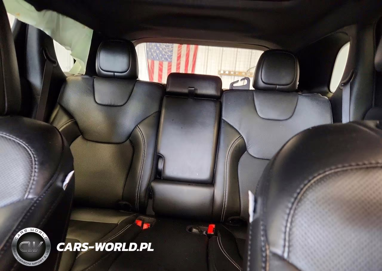 2021 Jeep Cherokee Latitude Lux VIN:1C4PJMMX0MD177883 - 10