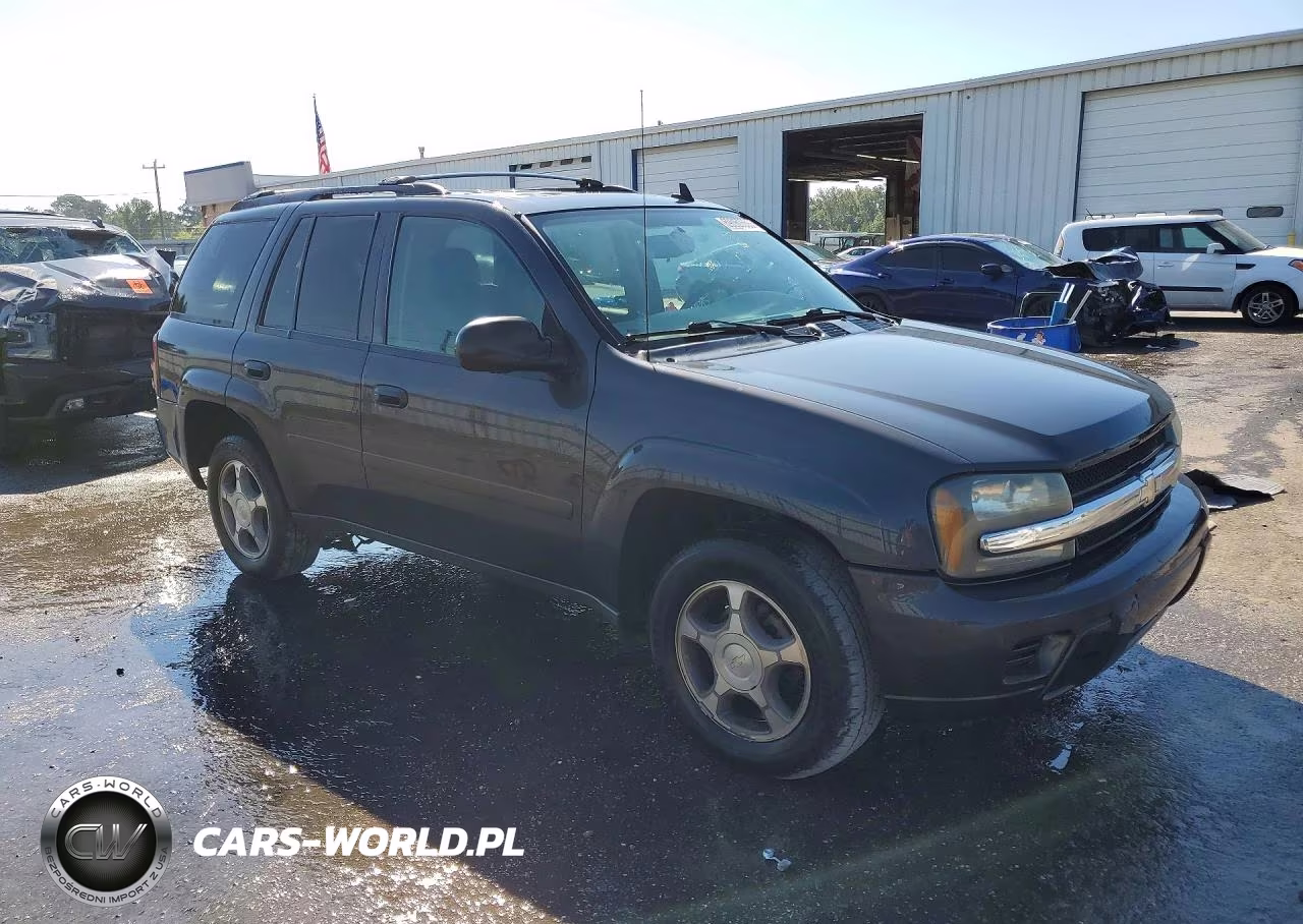 2007 Chevrolet Trailblazer Ls VIN:1GNDT13S872245954 - 4