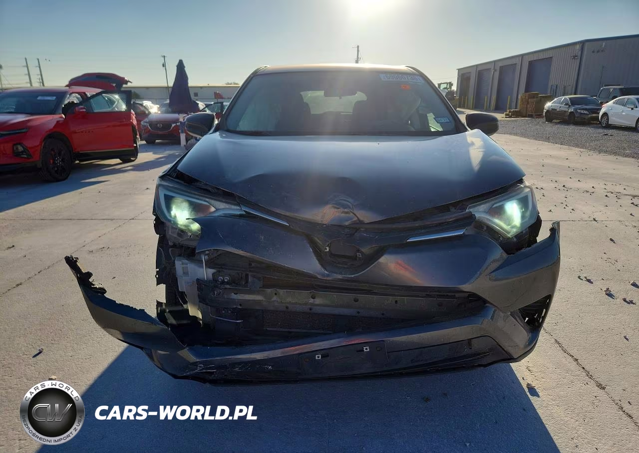 2018 Toyota Rav4 Le VIN:2T3ZFREV4JW410456 - 5
