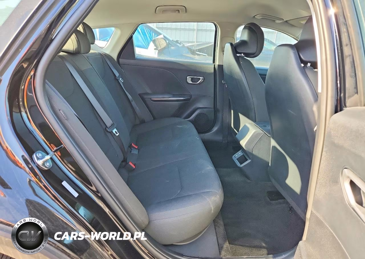 2026 Kia K4 Lxs VIN:3KPFT4DE2TE338459 - 10